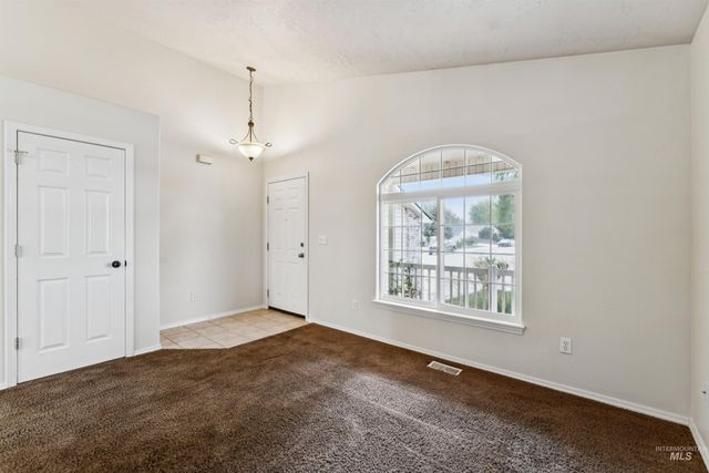 1320 New York, Middleton, ID 83644