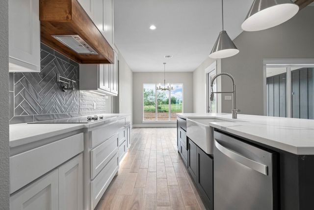 2041 Carrie Court, Weatherford, TX 76088