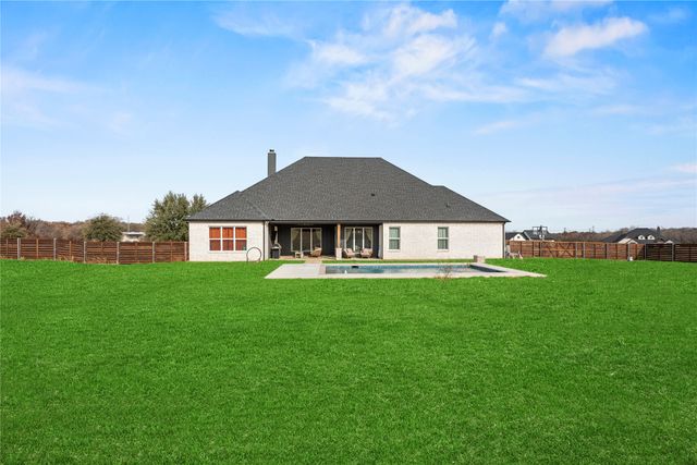 2041 Carrie Court, Weatherford, TX 76088