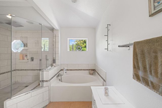 7651 LAKE ANDREA CIRCLE, Mount Dora, FL 32757