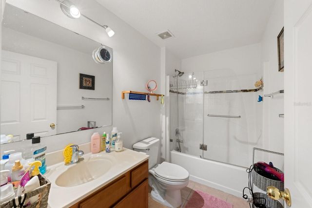 7651 LAKE ANDREA CIRCLE, Mount Dora, FL 32757