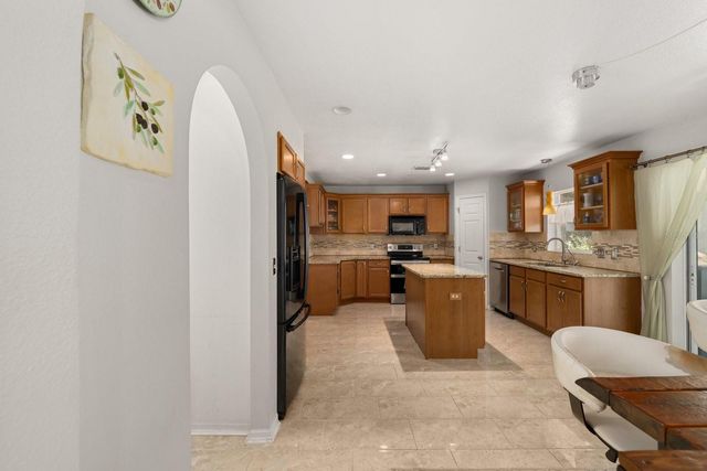 7651 LAKE ANDREA CIRCLE, Mount Dora, FL 32757