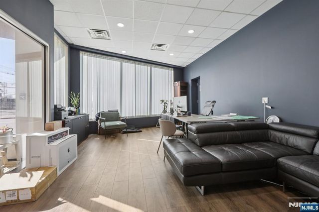7-9 Ridgefield Avenue, Ridgefield Park, NJ 07660