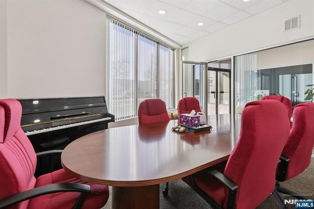 7-9 Ridgefield Avenue, Ridgefield Park, NJ 07660