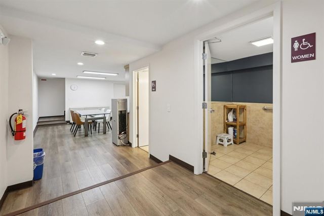 7-9 Ridgefield Avenue, Ridgefield Park, NJ 07660