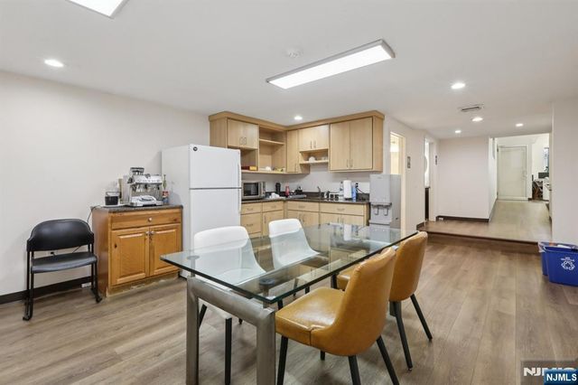 7-9 Ridgefield Avenue, Ridgefield Park, NJ 07660