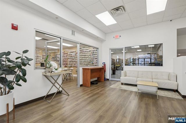 7-9 Ridgefield Avenue, Ridgefield Park, NJ 07660