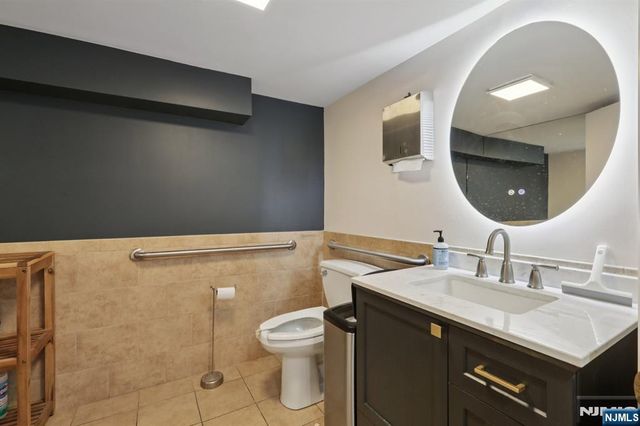 7-9 Ridgefield Avenue, Ridgefield Park, NJ 07660