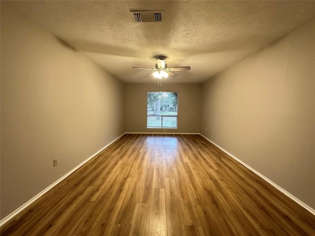 2910 Colonial Drive, Sugar Land, TX 77479