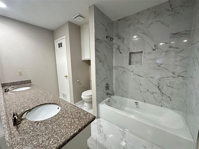 2910 Colonial Drive, Sugar Land, TX 77479