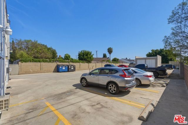 814 W Redondo Beach Boulevard, Gardena, CA 90247
