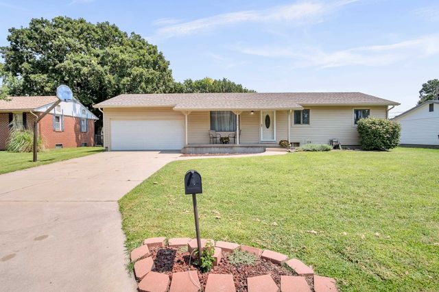1312 Grandview Ave, Newton, KS 67114