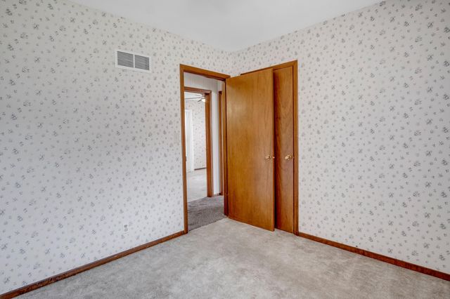 1312 Grandview Ave, Newton, KS 67114