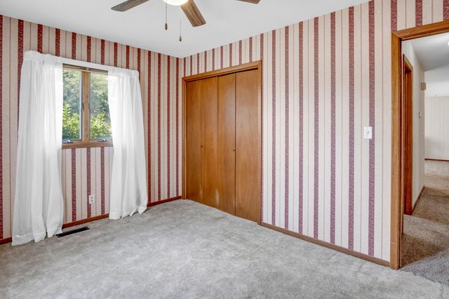 1312 Grandview Ave, Newton, KS 67114