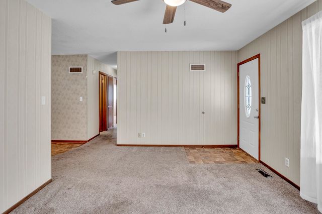 1312 Grandview Ave, Newton, KS 67114