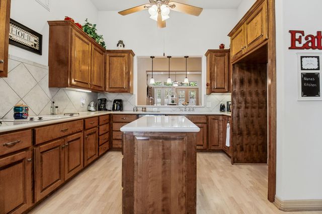102 Sunshine Lane, Livingston, TX 77351