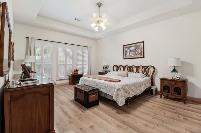 102 Sunshine Lane, Livingston, TX 77351