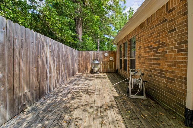 102 Sunshine Lane, Livingston, TX 77351