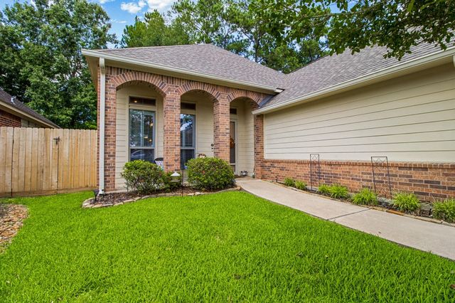 102 Sunshine Lane, Livingston, TX 77351