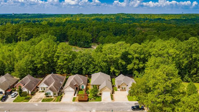 102 Sunshine Lane, Livingston, TX 77351