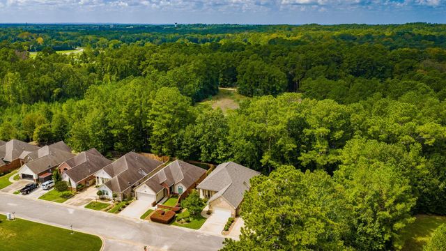 102 Sunshine Lane, Livingston, TX 77351