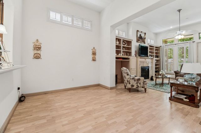 102 Sunshine Lane, Livingston, TX 77351