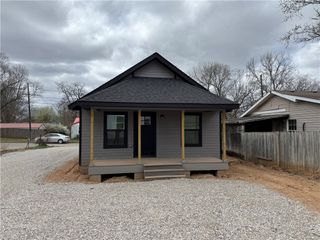 311 Douglas Street, Berryville, AR 72616