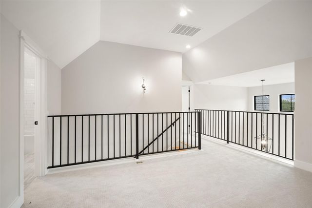 454 Heidi CIR, Salado, TX 76571