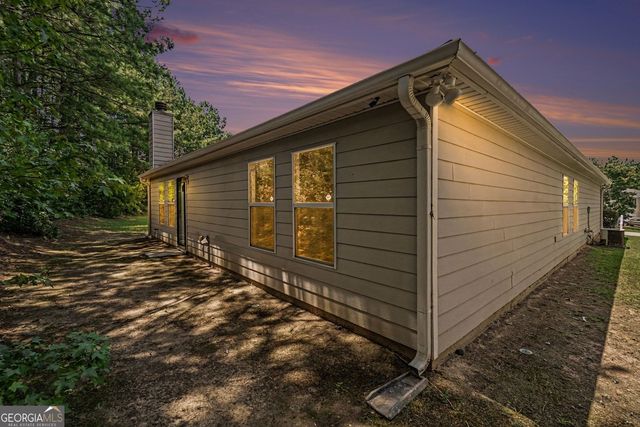 460 Pinevale Court, Atlanta, GA 30349