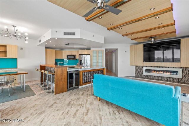 241 Riverside Dr Unit 402, Holly Hill, FL 32117