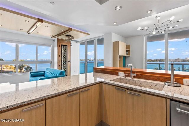 241 Riverside Dr Unit 402, Holly Hill, FL 32117