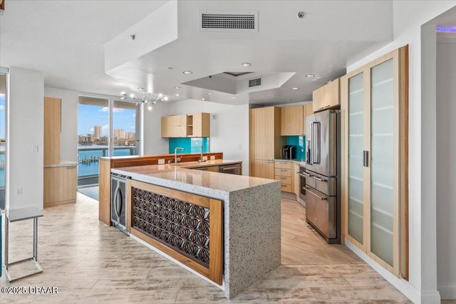 241 Riverside Dr Unit 402, Holly Hill, FL 32117