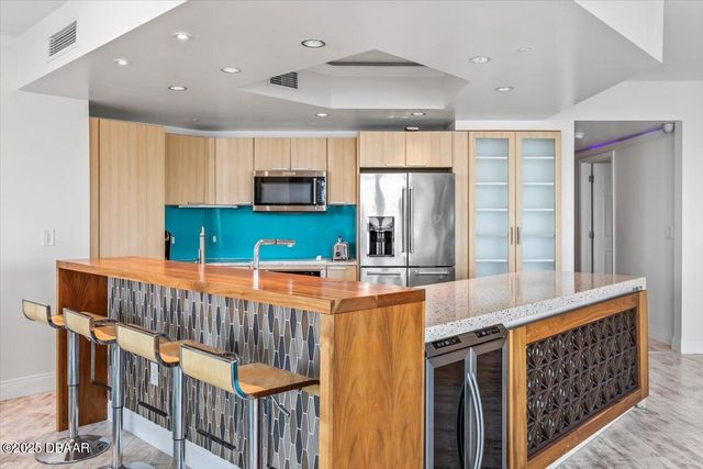 241 Riverside Dr Unit 402, Holly Hill, FL 32117