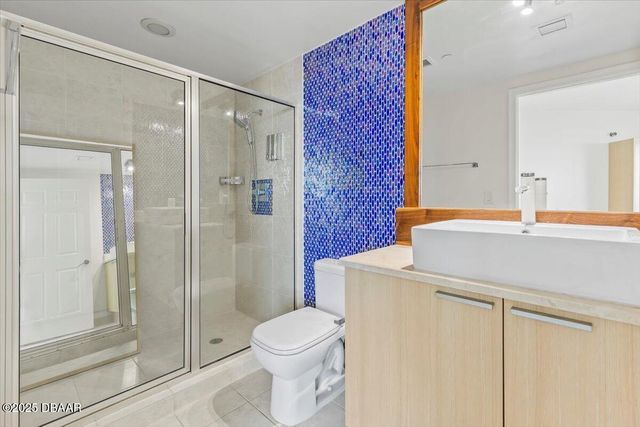 241 Riverside Dr Unit 402, Holly Hill, FL 32117