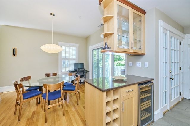 594 Putnam Avenue 2, Cambridge, MA 02139