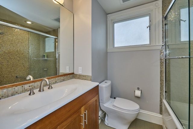 594 Putnam Avenue 2, Cambridge, MA 02139
