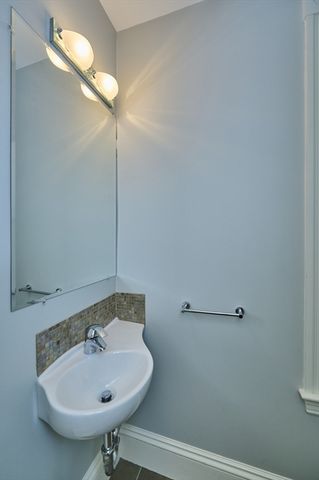 594 Putnam Avenue 2, Cambridge, MA 02139