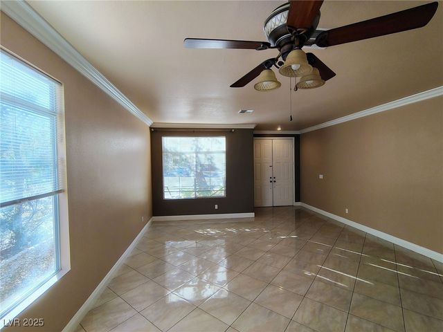 2574 Golden Bay Court, Henderson, NV 89052