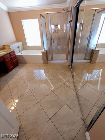 2574 Golden Bay Court, Henderson, NV 89052