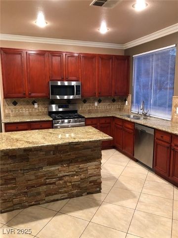 2574 Golden Bay Court, Henderson, NV 89052