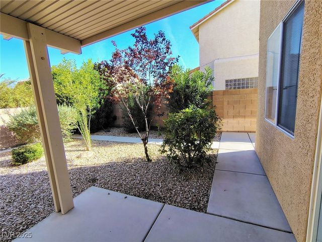 2574 Golden Bay Court, Henderson, NV 89052