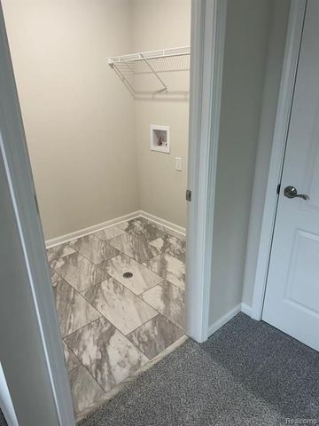 627 Addison Circle, Walled Lake, MI 48390