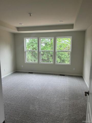 627 Addison Circle, Walled Lake, MI 48390