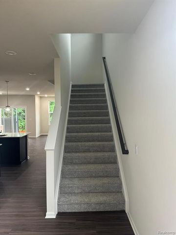 627 Addison Circle, Walled Lake, MI 48390
