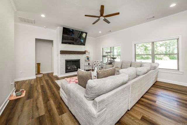 13129 Smarty Jones Drive, Scott, AR 72142