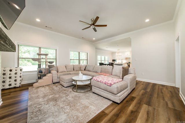 13129 Smarty Jones Drive, Scott, AR 72142