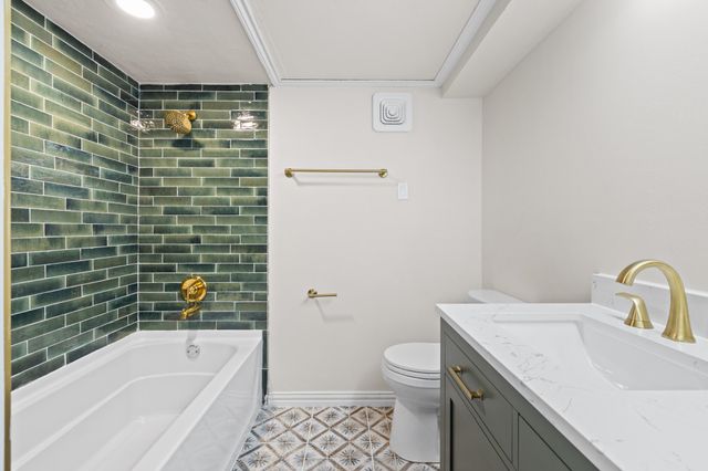 3919 Gilbert Avenue A, Dallas, TX 75219