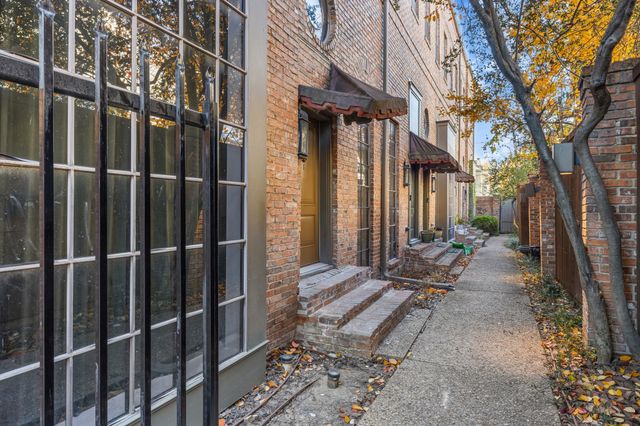 3919 Gilbert Avenue A, Dallas, TX 75219