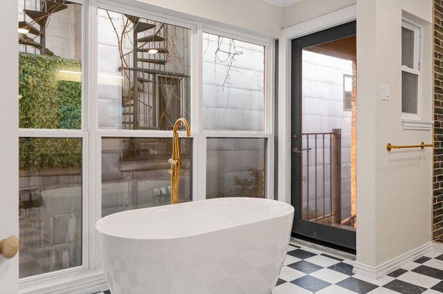 3919 Gilbert Avenue A, Dallas, TX 75219