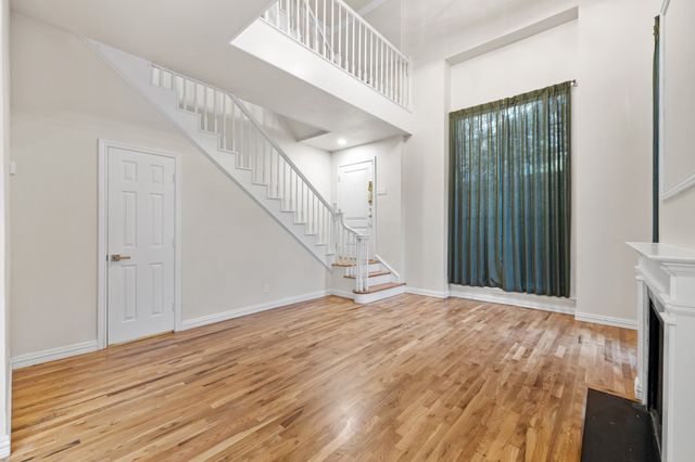 3919 Gilbert Avenue A, Dallas, TX 75219